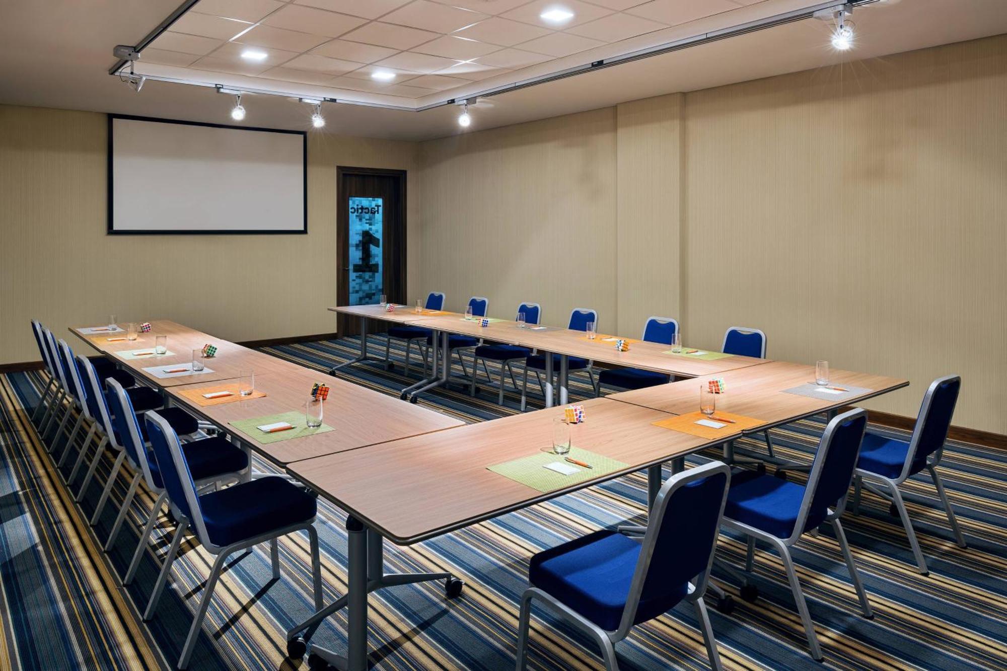 Aloft Dhahran Hotel Khobar Bagian luar foto